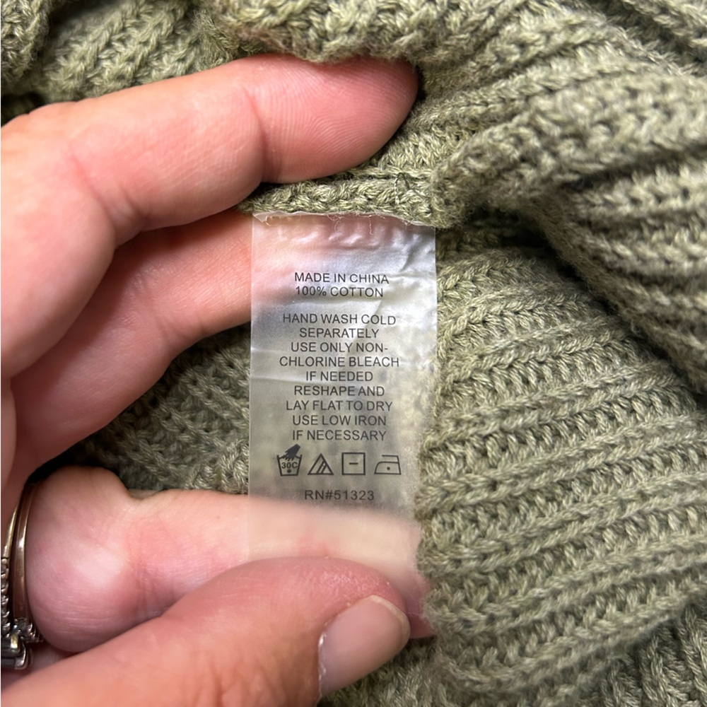 Womens Vince Camuto Distressed Olive Green Knit Sweater Size XL - Picture 6 of 6
